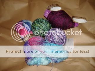 Patchwork- und Quiltforum - - Biete Wolle Tausendschön, Regia, Opal